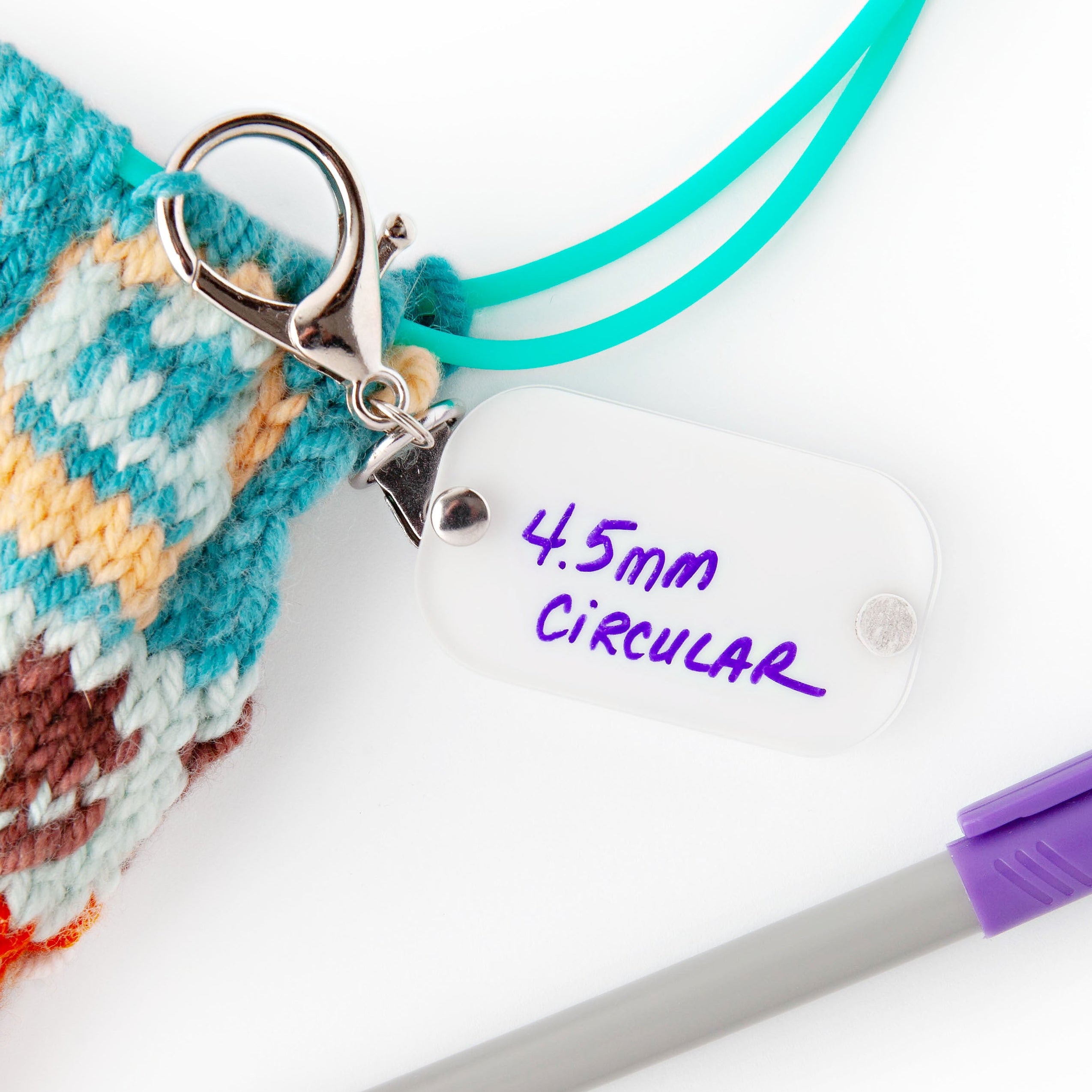 Remind Clip - In use on knitting project with dry erase marker
