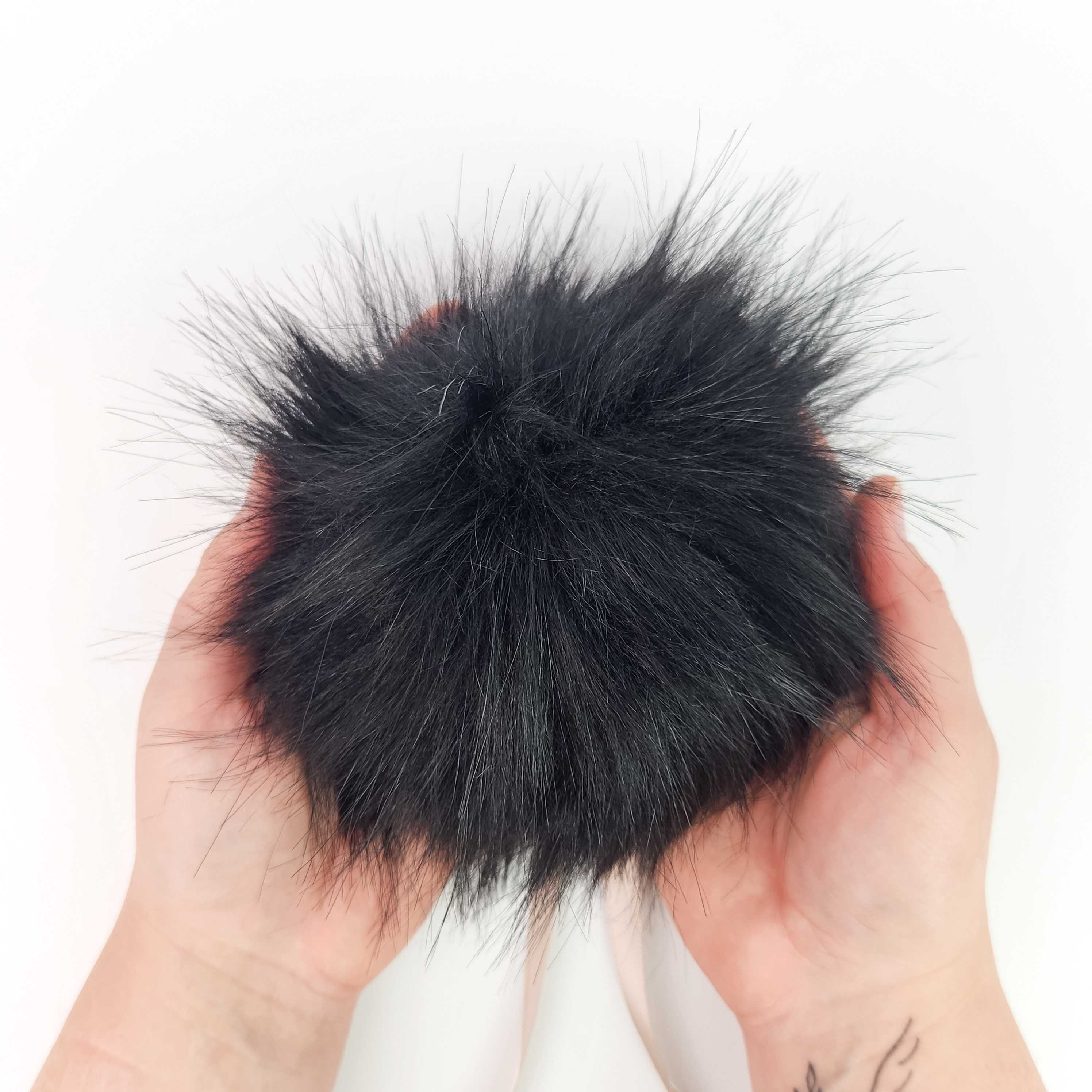 Black Pom Pom