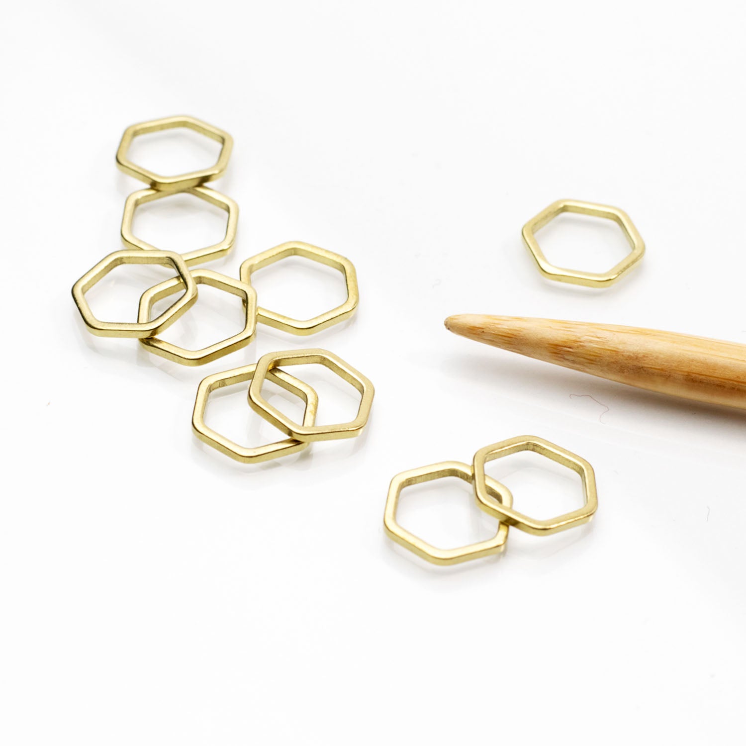 Hexagon Stitch Markers, Gold – Brooklyn Haberdashery
