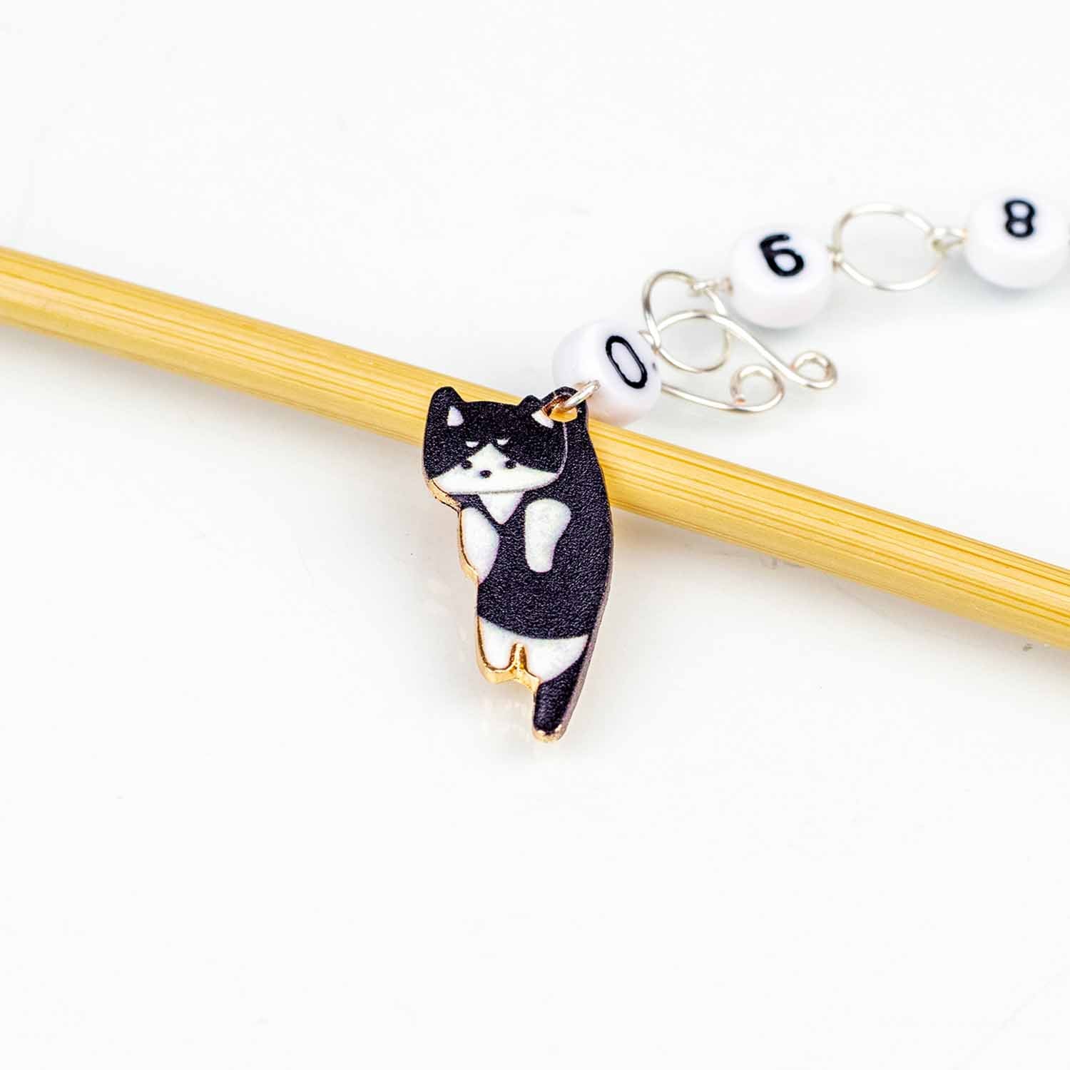 Black Tuxedo Cat Knitting Chain Row Counter