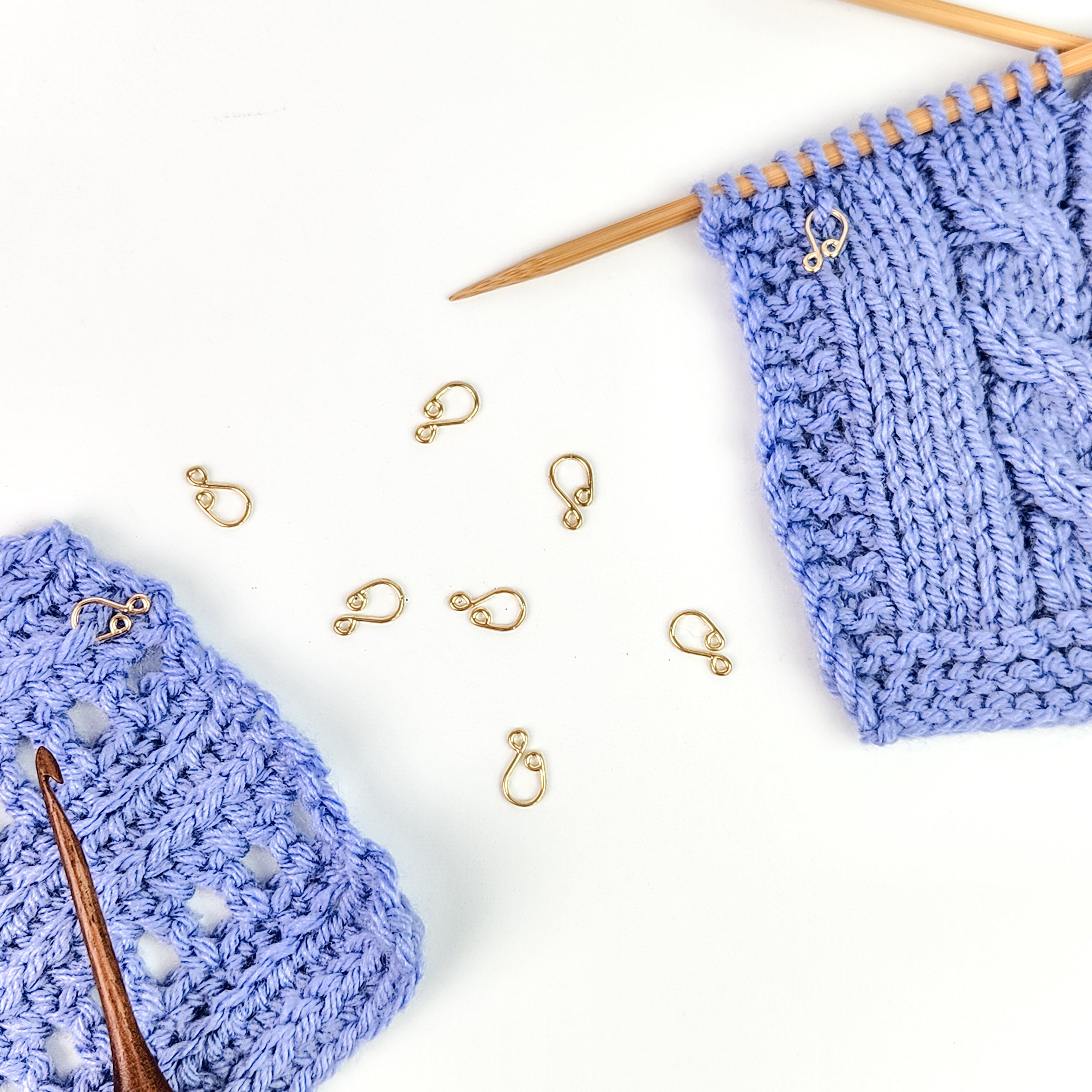 Gold Cast Melody Clips - Simple Locking Stitch Markers