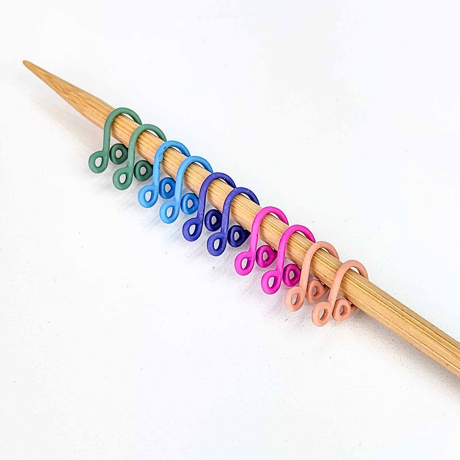 New! Pastel Rainbow Cast Melody Clips - Simple Locking Stitch Markers