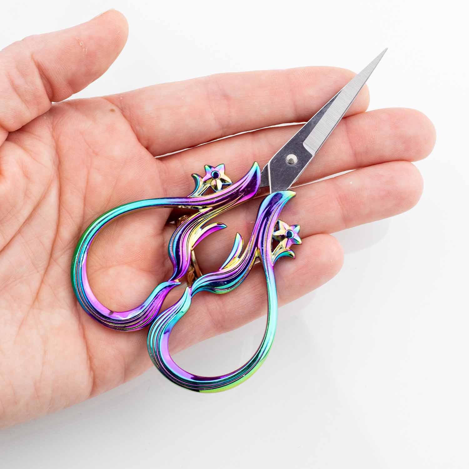 Embroidery Kits Include 2 Pairs Vintage Scissors, Ghana