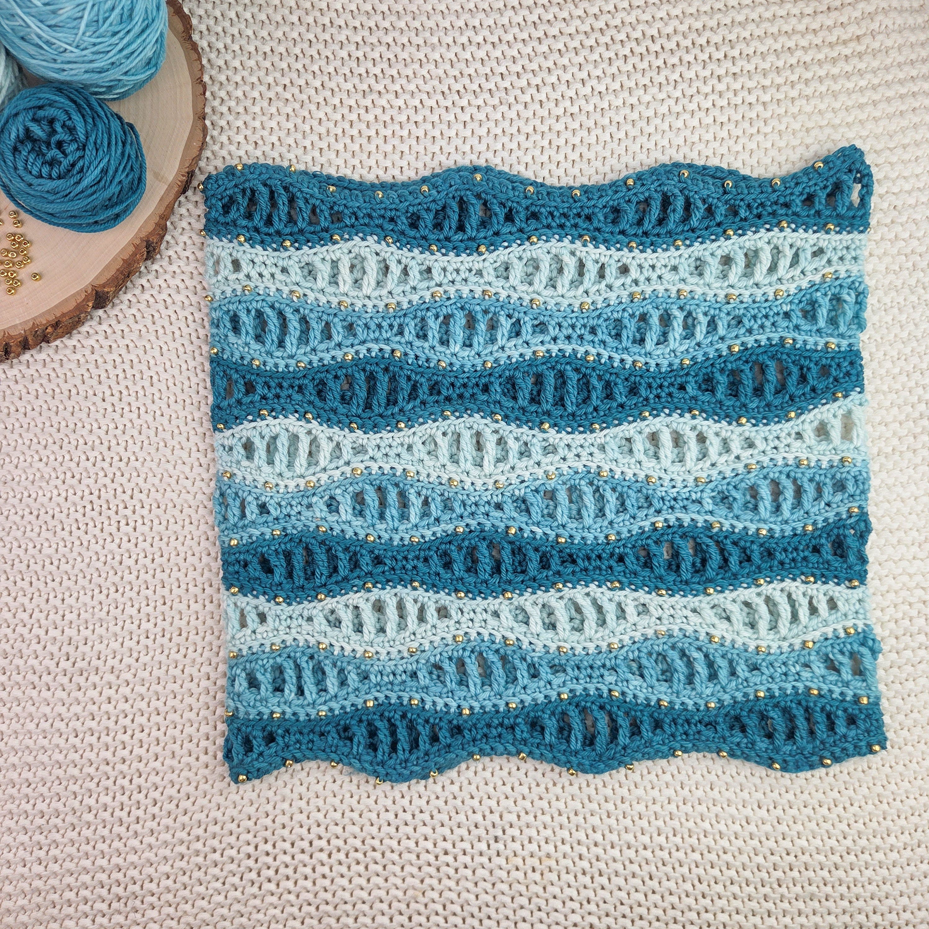 Treasure Hunt Cowl – Crochet Pattern